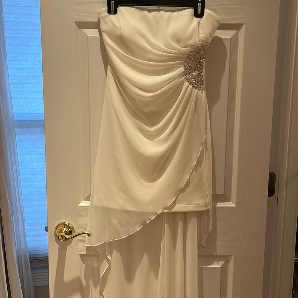 Size 7 white Teeze Me Strapless dress